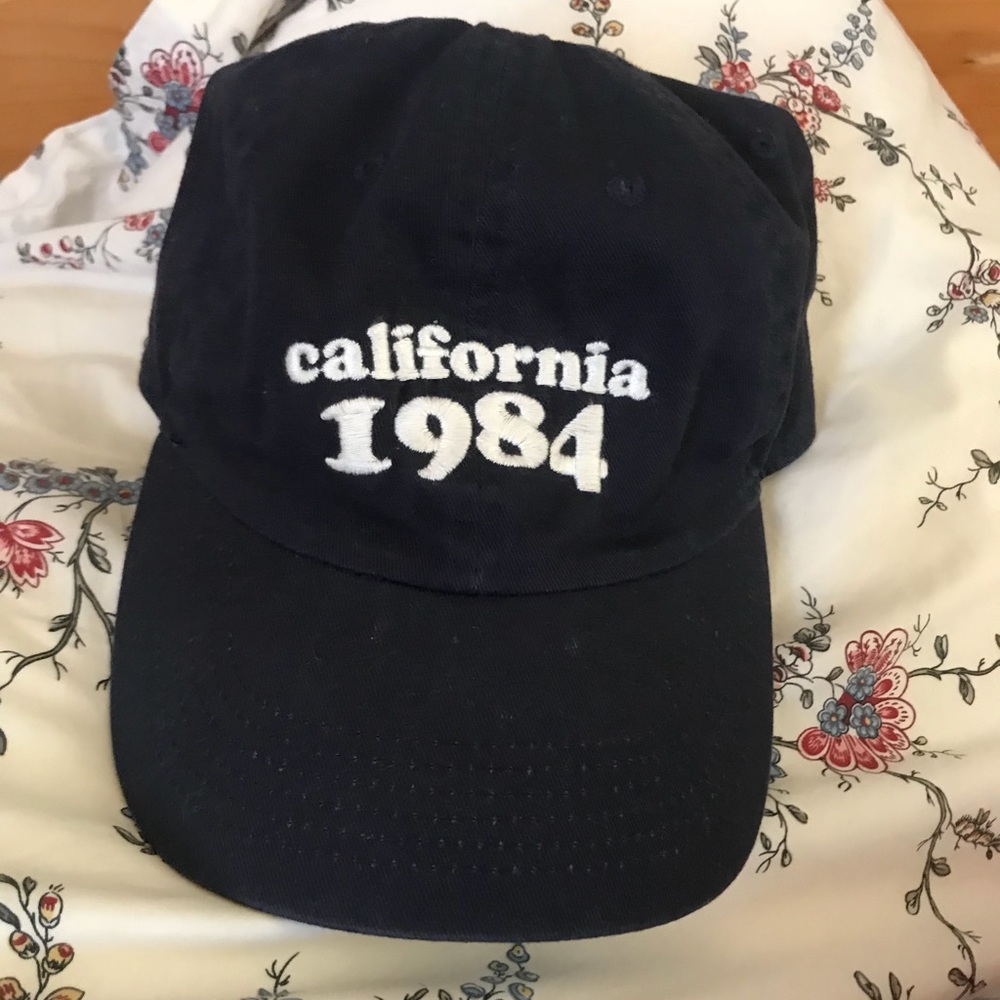 Brandy Melville California 1984 dad cap